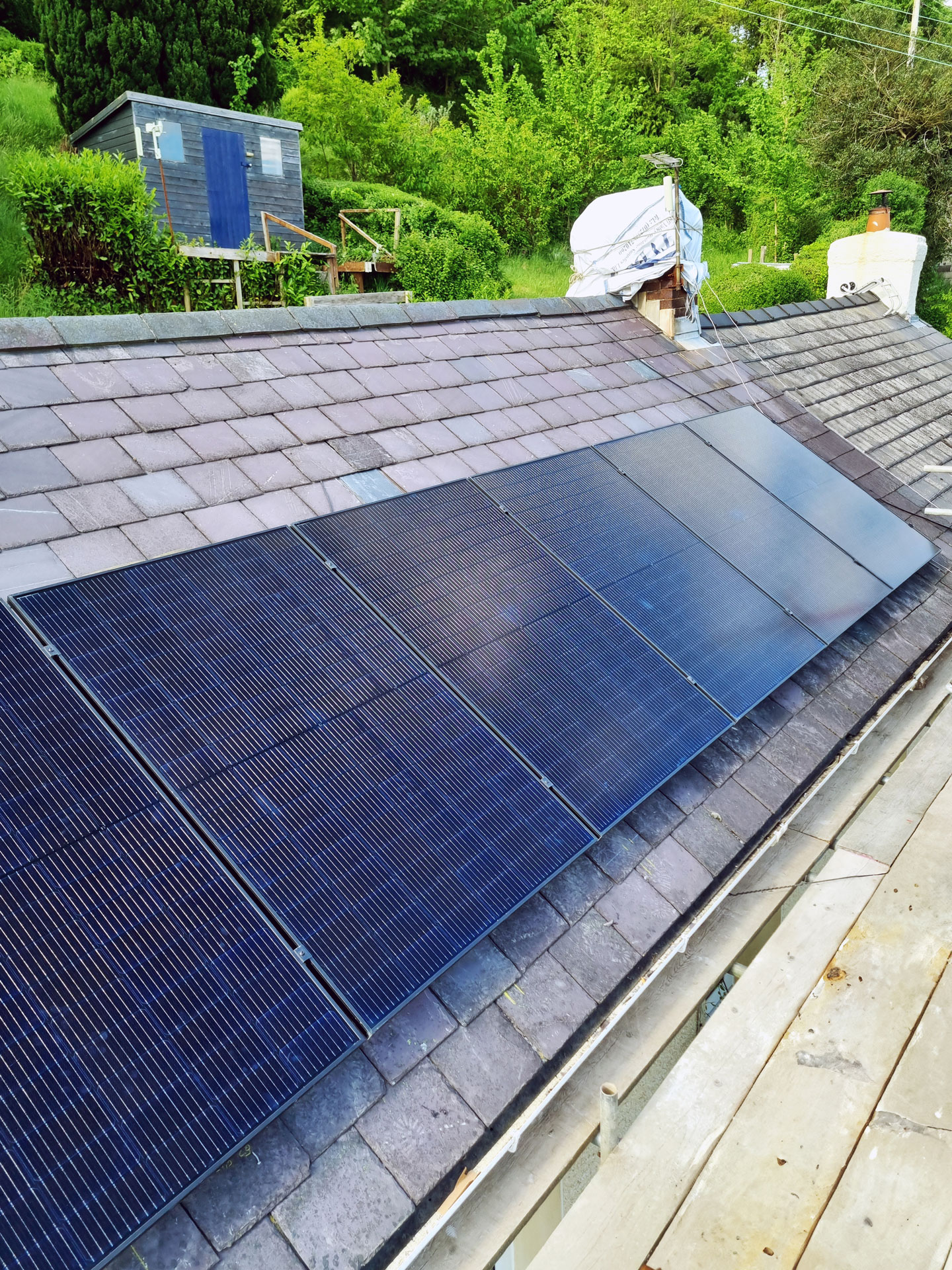 ECO4 Grant Leeds: Boiler, Insulation, Heat Pump & Solar